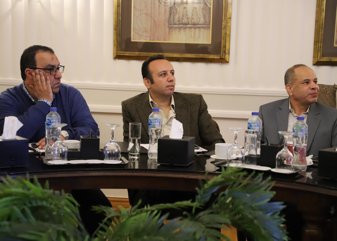 "غرفة الإسكندرية" تناقش آليات تنفيذ مشروع "سوق اليوم الواحد للمزارعين والمنتجات الغذائية" 16 - جريدة المساء