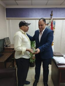 في عيد العمال.. رئيس حي جنوب الجيزة يكرم عمال نظافة وموظفين تقديرا لجهودهم 35 - جريدة المساء