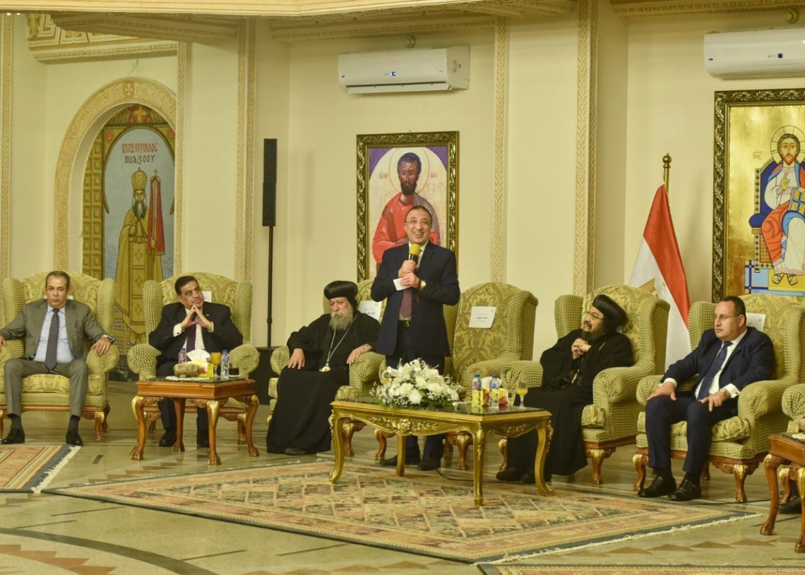 محافظ الإسكندرية يهنئ الأخوة الأقباط بعيد القيامة المجيد 15 - جريدة المساء