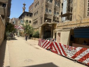 رئيس حي الهرم يشارك الأخوة الأقباط احتفالات عيد القيامة المجيد 35 - جريدة المساء