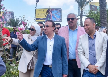 "الشريف" يفتتح معرض الزهور والزينة بمدخل الإسكندرية الصحراوي 25 - جريدة المساء