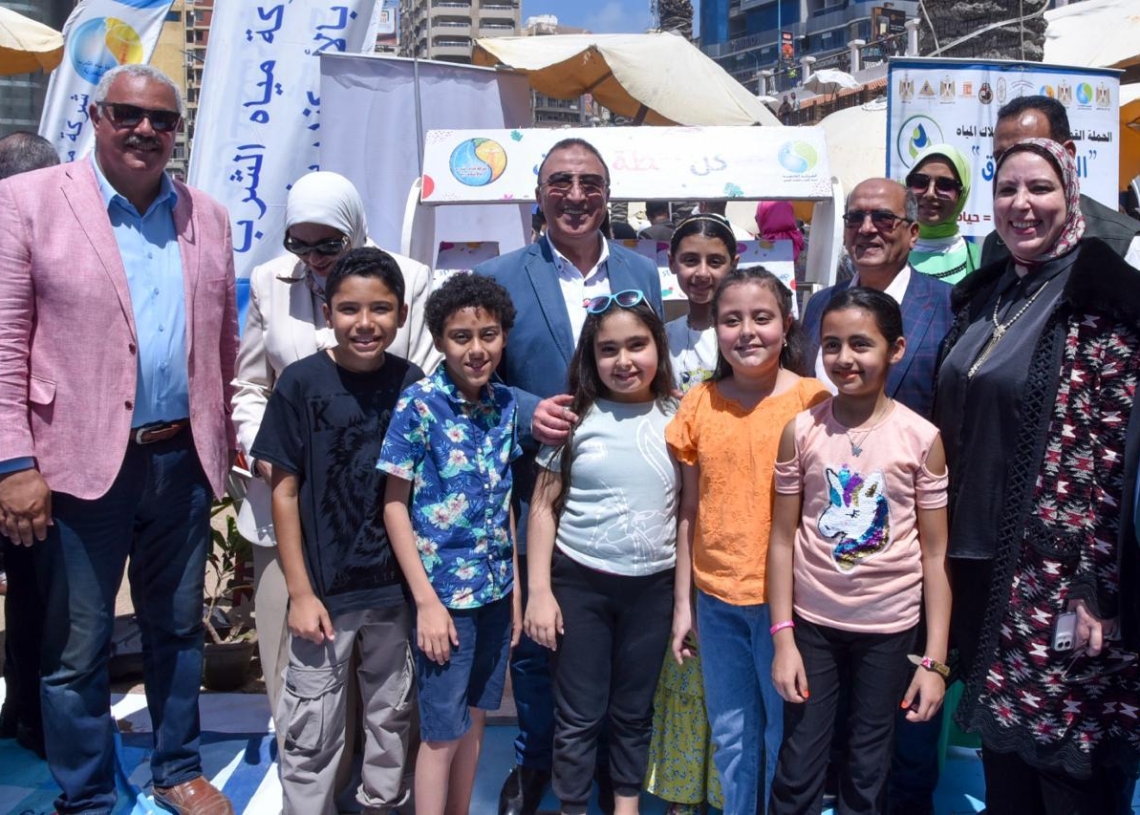 محافظ الإسكندرية يتفقد معرض الأسر المنتجة بشاطئ ستانلي 19 - جريدة المساء محافظ الإسكندرية يتفقد معرض الأسر المنتجة بشاطئ ستانلي 18 - جريدة المساء