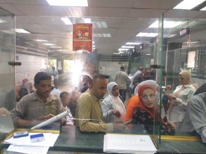 محافظ الجيزة يتابع انتظام العمل بالمراكز التكنولوجية في أول أيام تلقى طلبات التصالح 32 - جريدة المساء