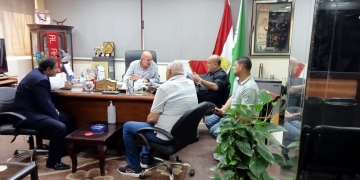 بعد الاستماع إلي شكاوي المواطنين: رئيس حي العمرانية يزيل 38 حالة إشغال لكافيهات ويرفع لوحات إعلانية مخالفة.. خلال حملة مكبرة بالشوارع الرئيسية(صور) 1 - جريدة المساء