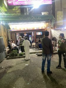 بعد الاستماع إلي شكاوي المواطنين: رئيس حي العمرانية يزيل 38 حالة إشغال لكافيهات ويرفع لوحات إعلانية مخالفة.. خلال حملة مكبرة بالشوارع الرئيسية(صور) 57 - جريدة المساء