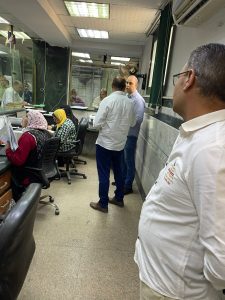 رئيس حي الهرم يتابع ميدانيا طلبات التصالح في مخالفات البناء..ويلتقي المواطنين لبحث شكواهم 43 - جريدة المساء