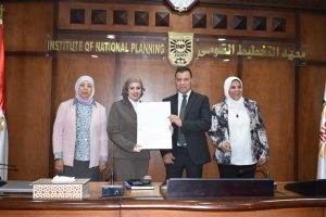 ختام البرنامج التدريبى لأعضاء محاكاة مجلس الشيوخ حول اللامركزية ومهارات الاتصال السياسى 133 - جريدة المساء