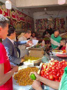 مخالفات وتحرير محاضر || رئيس جهاز حماية المستهلك يقود حملات رقابية اليوم بمناطق فيصل والهرم وترسا بالجيزة.. لإحكام السيطرة علي الأسواق ومتابعة أثر انخفاضات سعر الصرف علي السلع 29 - جريدة المساء