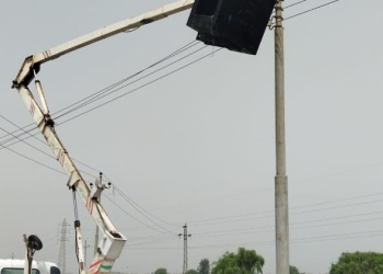 رفع كفاءة الإنارة على الطرق الرابطة بين قرى المنصورة 29 - جريدة المساء