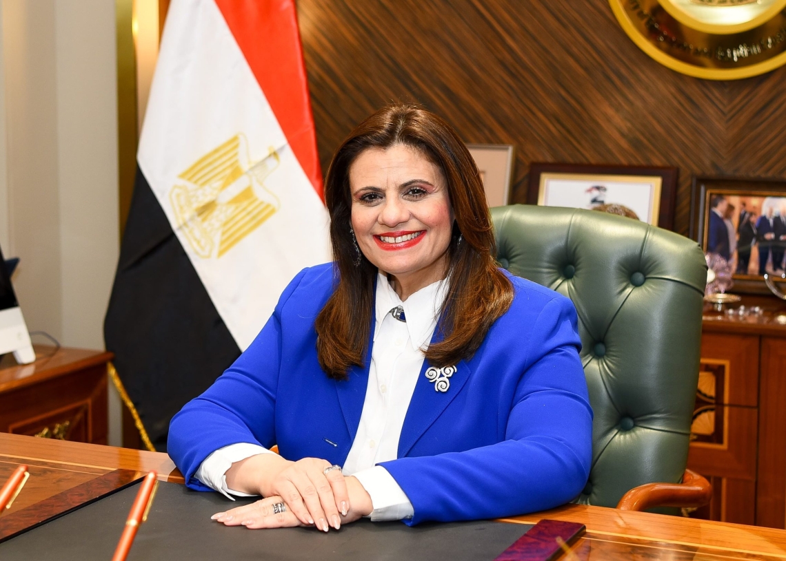 وزارة الهجرة: وضع ضوابط السفر للفتيات المصريات وتوعيتهن بقوانين العمل المعمول بها بالدول العربية 18 - جريدة المساء وزارة الهجرة: وضع ضوابط السفر للفتيات المصريات وتوعيتهن بقوانين العمل المعمول بها بالدول العربية 17 - جريدة المساء