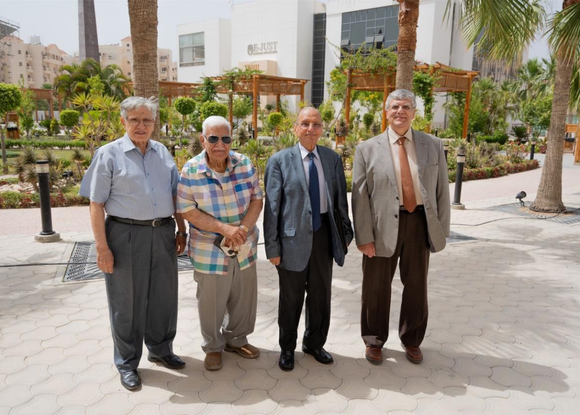 وفد المجمع العلمى المصرى يزور الجامعة المصرية اليابانية 20 - جريدة المساء وفد المجمع العلمى المصرى يزور الجامعة المصرية اليابانية 19 - جريدة المساء
