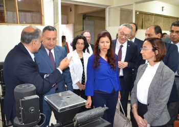 رئيس جامعة الإسكندرية يفتتح معمل التصنيع الرقمي Fab Lab لإعادة استخدام البلاستيك PECA 32 - جريدة المساء