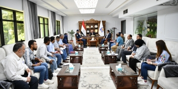 "الداودى" يتابع الموقف التنفيذى لمشروع السوق الحضارية بمجمع المواقف بقنا 2 - جريدة المساء "الداودى" يتابع الموقف التنفيذى لمشروع السوق الحضارية بمجمع المواقف بقنا 1 - جريدة المساء