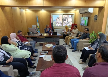 وكيل وزارة الصحة بمطروح يجتمع بمديرى الإدارات الفنية لمناقشة خطة التأمين الطبى للساحل الشمالى 32 - جريدة المساء