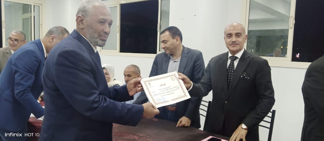 "محمد مصطفى".. ابن قنا ثالث الجمهورية فى مسابقة الأخصائى المثالى 19 - جريدة المساء