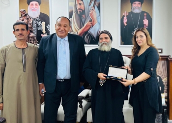 "الشعب الجمهورى" يزور مطرانية نجع حمادى 19 - جريدة المساء