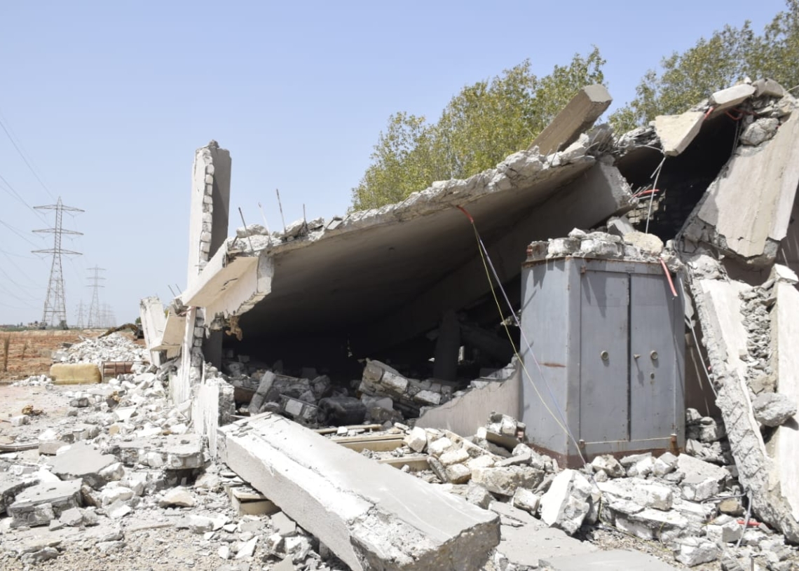 إزالة التعديات على شريط المجرى الملاحي لقناة السويس ببورسعيد 19 - جريدة المساء