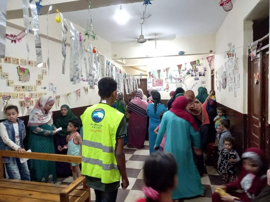 الكشف علي ١٩٥ حالة في قافلة "مستقبل وطن" بمركز بني مزار 19 - جريدة المساء