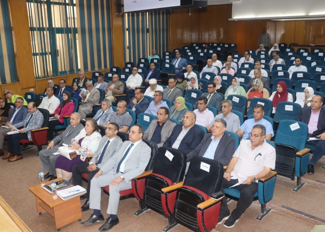 تسهيل إجراءات امتحانات الثانوية والانتهاء من ملفات التصالح..في اجتماع تنفيذي القليوبية 19 - جريدة المساء