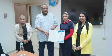 رئيس الشركة القابضة للمياه يكرم المتميزين ببرامج التدريب عن بعد بشركة مياه سوهاج 1 - جريدة المساء