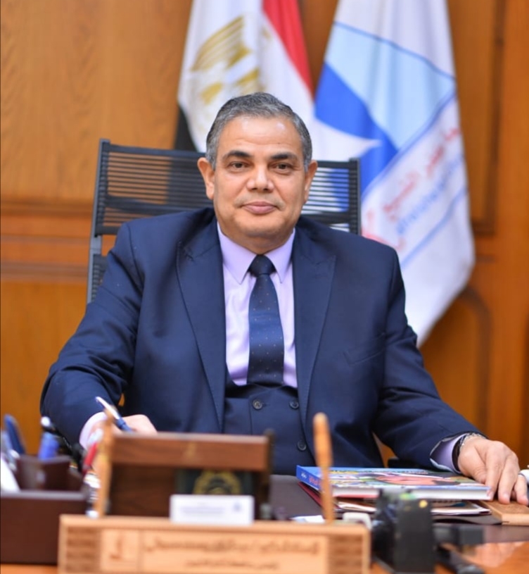 رئيس جامعة كفرالشيخ قدم التهنئه بمناسبة اليوم العالمي للتمريض 19 - جريدة المساء