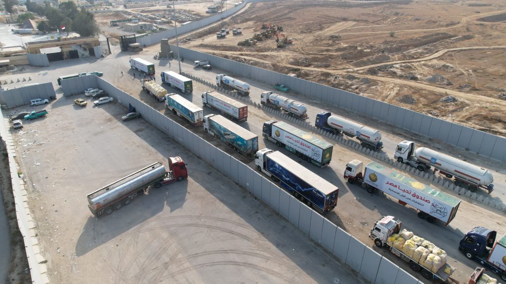 "صندوق تحيا مصر": وصول القافلة الإغاثية الخامسة إلى الجانب الفلسطينى 36 - جريدة المساء