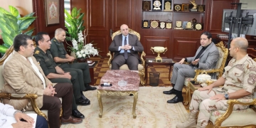  محافظ بني سويف يبحث مع جهاز الخدمات العامة التعاون في استغلال عدد من  الفرص الاستثمارية الواعدة على مستوى المحافظة   1 - جريدة المساء