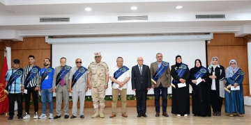 محافظ بورسعيد ومدير جمعية «المحاربين القدماء » يشهدان احتفاليةجمعية المحاربين القدماء بيوم الشهيد 1 - جريدة المساء