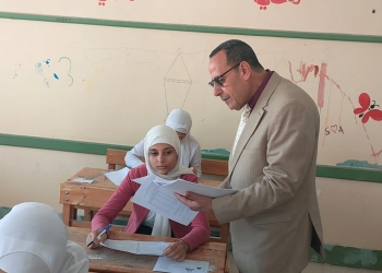 محافظ شمال سيناء يتفقد امتحانات الدبلومات الفنية بلجان العريش 25 - جريدة المساء
