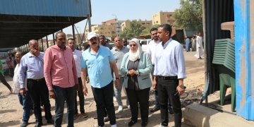 محافظ أسوان : الضرب بيد من حديد للقضاء على العشوائية والتعديات على حرم الطريق بمنطقة السيل . 2 - جريدة المساء محافظ أسوان : الضرب بيد من حديد للقضاء على العشوائية والتعديات على حرم الطريق بمنطقة السيل . 1 - جريدة المساء