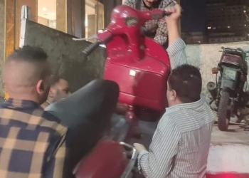 محافظة الجيزة: رفع موتوسيكلات منتظرة بالمخالفة أعلي أرصفة المشاة خلال حملات بحي جنوب (صور) 23 - جريدة المساء