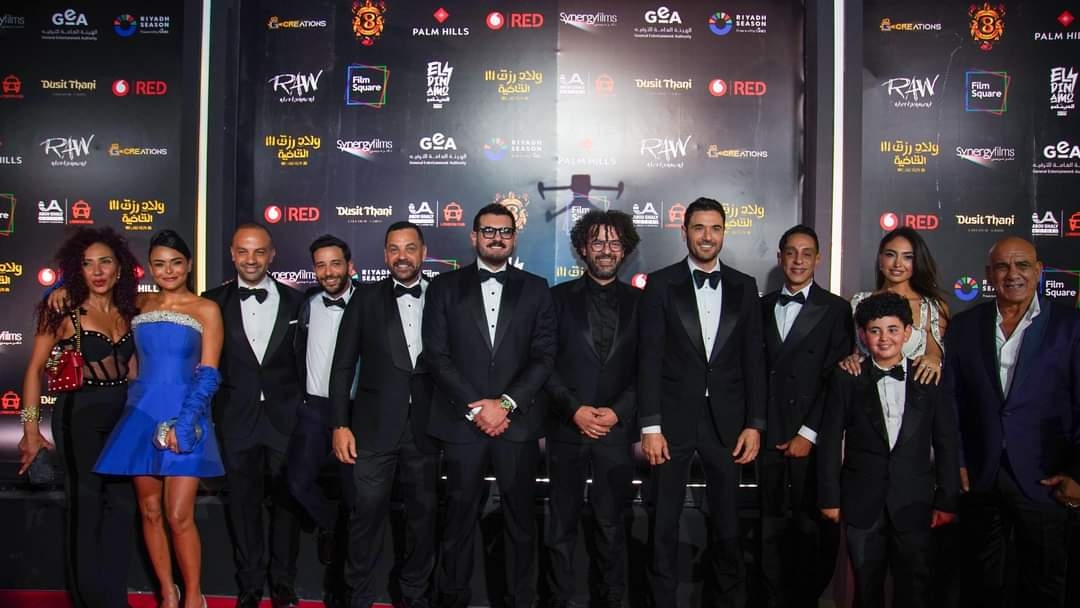 منتج "ولاد رزق 3" يكشف تفاصيل التصوير في السعودية ومشاهد تدمير السيارات 15 - جريدة المساء