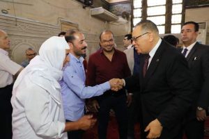 محافظ الشرقية يؤدي صلاة عيد الأضحي بمسجد الفتح بالزقازيق وسط جموع المواطنين 30 - جريدة المساء