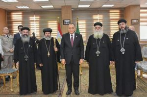 احتفالاً بعيد الأضحى المبارك.. محافظ الشرقية يستقبل المهنئين بمكتبة بالديوان العام 22 - جريدة المساء