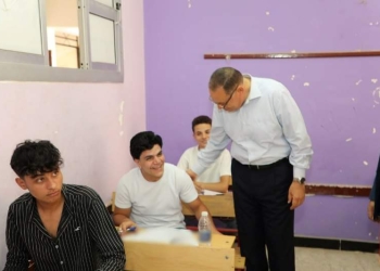 محافظ الشرقية يتفقد لجان إمتحانات الثانوية العامة بمدارس أبو كبير 30 - جريدة المساء