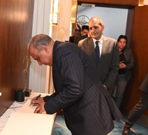 قطاع الاعمال العام : بروتوكول بين الوزارة ومجمع الإصدارات المؤمنة والذكية 91 - جريدة المساء