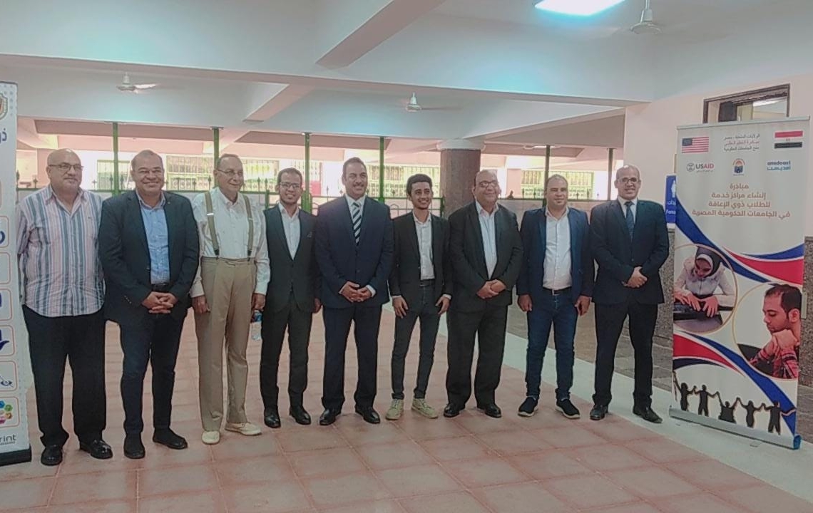 بتكلفة ٣ مليون جنيه.. أجهزة متطورة لدعم معامل الحاسبات والذكاء الاصطناعى بجامعة سوهاج 18 - جريدة المساء