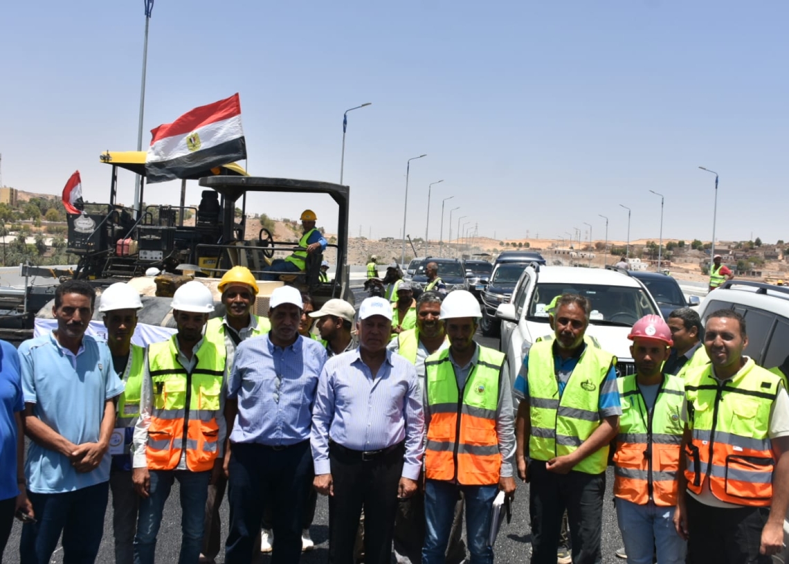 وزير النقل يتابع جاهزية محور بديل خزان أسوان للافتتاح خلال الفترة القادمة 17 - جريدة المساء