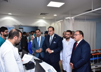استعدادا لعيد الأضحى المبارك. رئيس هيئة الرعاية الصحية في جولة تفقدية لمجمع السويس الطبى 17 - جريدة المساء
