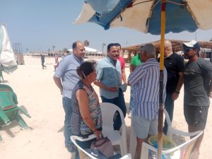 محافظ مطروح يتفقد الشواطئ للوقوف على احتياجات الزوار 23 - جريدة المساء