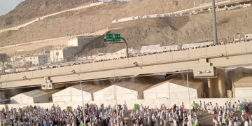 حجاج الجمعيات الأهلية يواصلون أداء المناسك.. ونفرة المتعجلين لمكة مساء الغد 1 - جريدة المساء