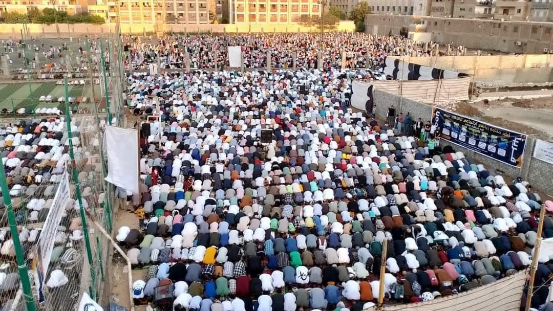 اكثر من نصف مليون مصلى يؤدون شعائر صلاة عيد الأضحى المبارك بمراكز الشباب والأندية بالمنيا 19 - جريدة المساء