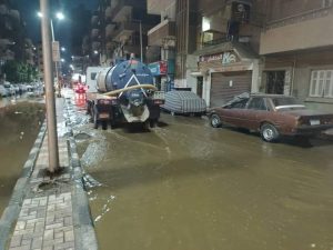 انفجار مفاجئ يتسبب فى انقطاع المياه عن وسط مدينة أسيوط 26 - جريدة المساء