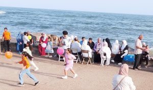 تغريم 3 شواطئ لفرض اكراميات ورفع الأسعار.. وأصحاب المقاهى استولوا على الرصيف 25 - جريدة المساء