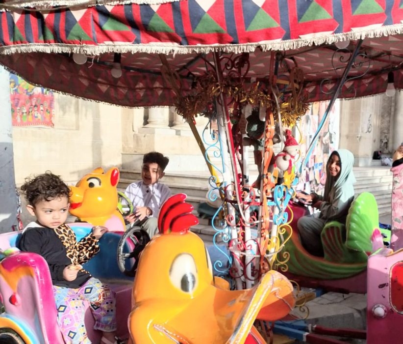 تغريم 3 شواطئ لفرض اكراميات ورفع الأسعار.. وأصحاب المقاهى استولوا على الرصيف 19 - جريدة المساء