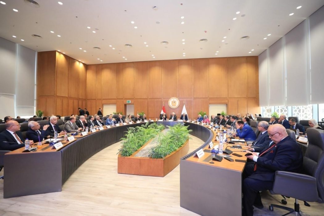 المجلس الأعلى للجامعات يوافق علي إنشاء كلية طب وجراحة الفم والأسنان و مركزاً لتعليم الكبار بجامعة سوهاج 18 - جريدة المساء