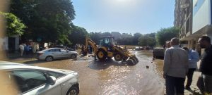 7 شفاطات للإصلاح.. محافظة الجيزة تعلن قطع المياه عن الشوارع المحيطة بميدان فيني بالدقي بسبب كسر مفاجئ بخط المياه بالمنطقة 33 - جريدة المساء