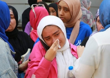 المشهد أمام لجان الثانوية العامة بالمحافظات.. أحزن أولياء الأمور والمارة من الجمهور 22 - جريدة المساء