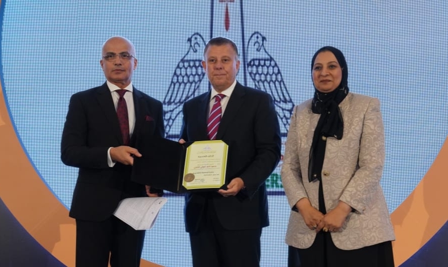 رئيس جامعة عين شمس يكرم الفائزين بجوائز الدولة والجامعة 20 - جريدة المساء رئيس جامعة عين شمس يكرم الفائزين بجوائز الدولة والجامعة 19 - جريدة المساء