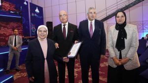 رئيس جامعة عين شمس يكرم الفائزين بجوائز الدولة والجامعة 21 - جريدة المساء